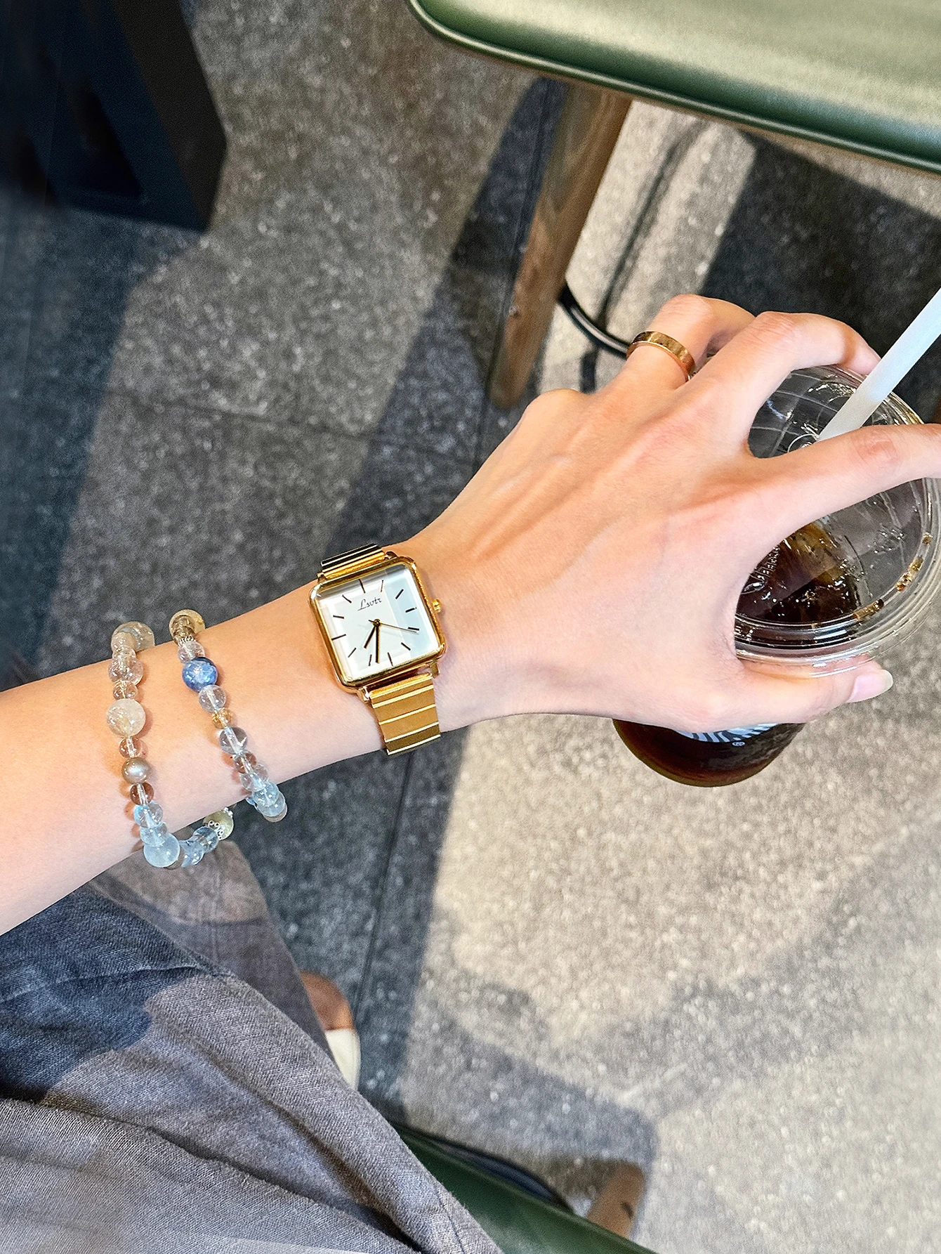 1 Piece of Gold Retro Simple and Elegant Women's Watch Stainless Steel Strap Quartz Watch Square Dial Casual Fashion Waterproof Women's Watch Suitable for Daily Wear Dinner and Other Occasions Decorative Wrist 6