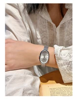 1pc New Fashionable Women’s Watch With Gold Bracelet, Vintage & Luxury Ins Style, Elegant & Versatile Quartz Watch ladies watch