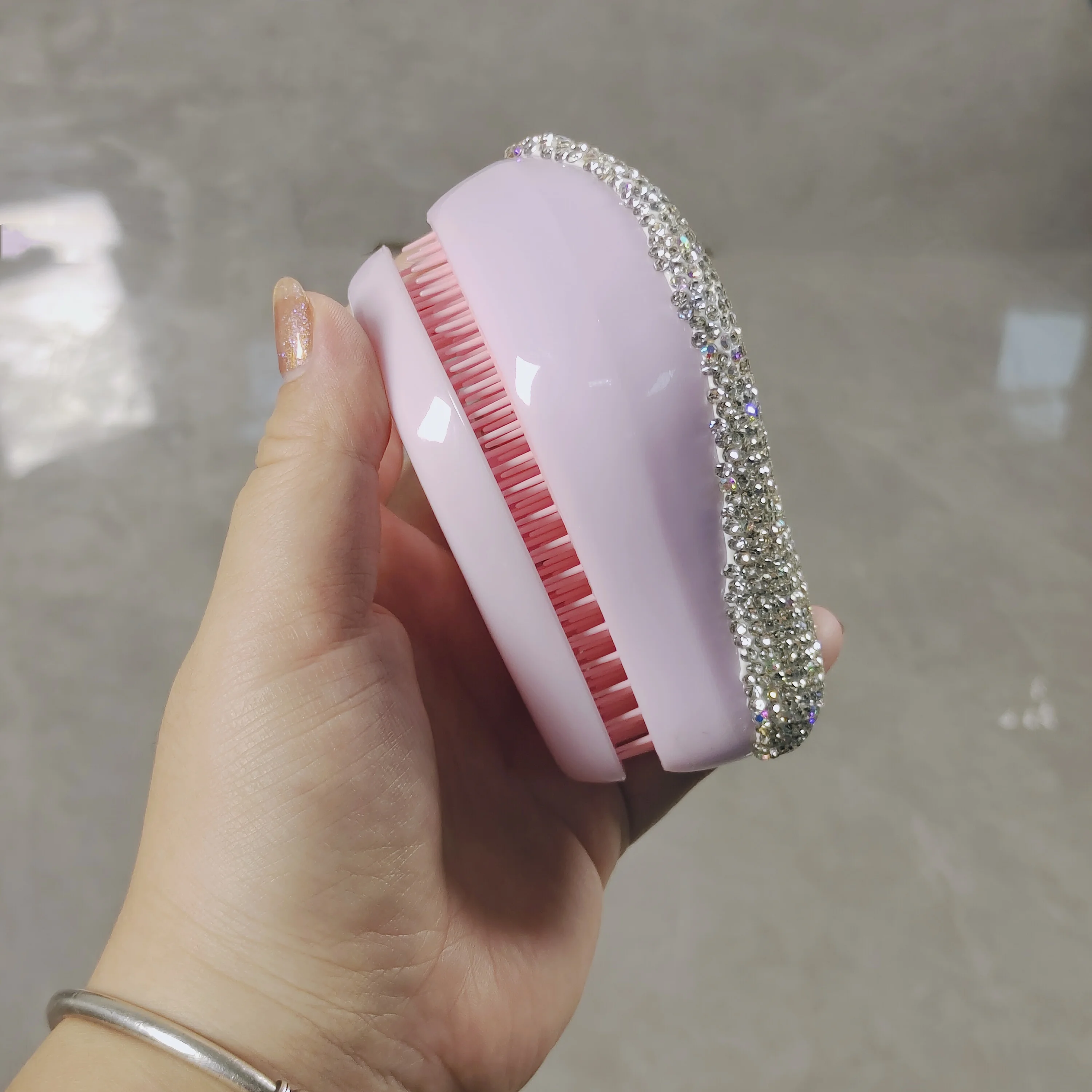 High appearance level air cushion massage comb Artificial diamond set small portable fluffy anti-static home massage comb 4
