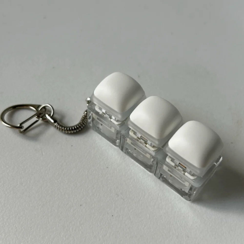 Yeni 3/4/9 Tuşlu Fidget Anahtarlık Tuşları Düğme DIY Klavye Parmak Klavyesi Tuş Başlığı Buharda Pişirilmiş Ekmek Zaman Geçirme Oyuncağı Yetişkin