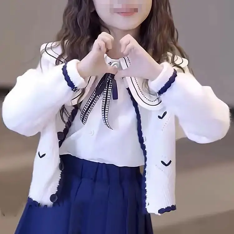 활 라펠 언더 셔츠, 러브 프린트 가디건, 단색 플리츠 스커트, 어린이 소녀 의상, 2024 용수철 가을 의류 세트, 3 개