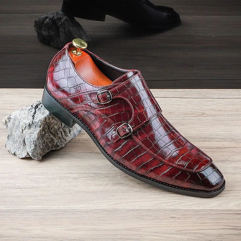 

Новинка 2023, деловые повседневные кожаные туфли, мужские пуловеры с острым носком на английском языке, мужская обувь с крокодиловым узором, деловые туфли дерби для мужчин
