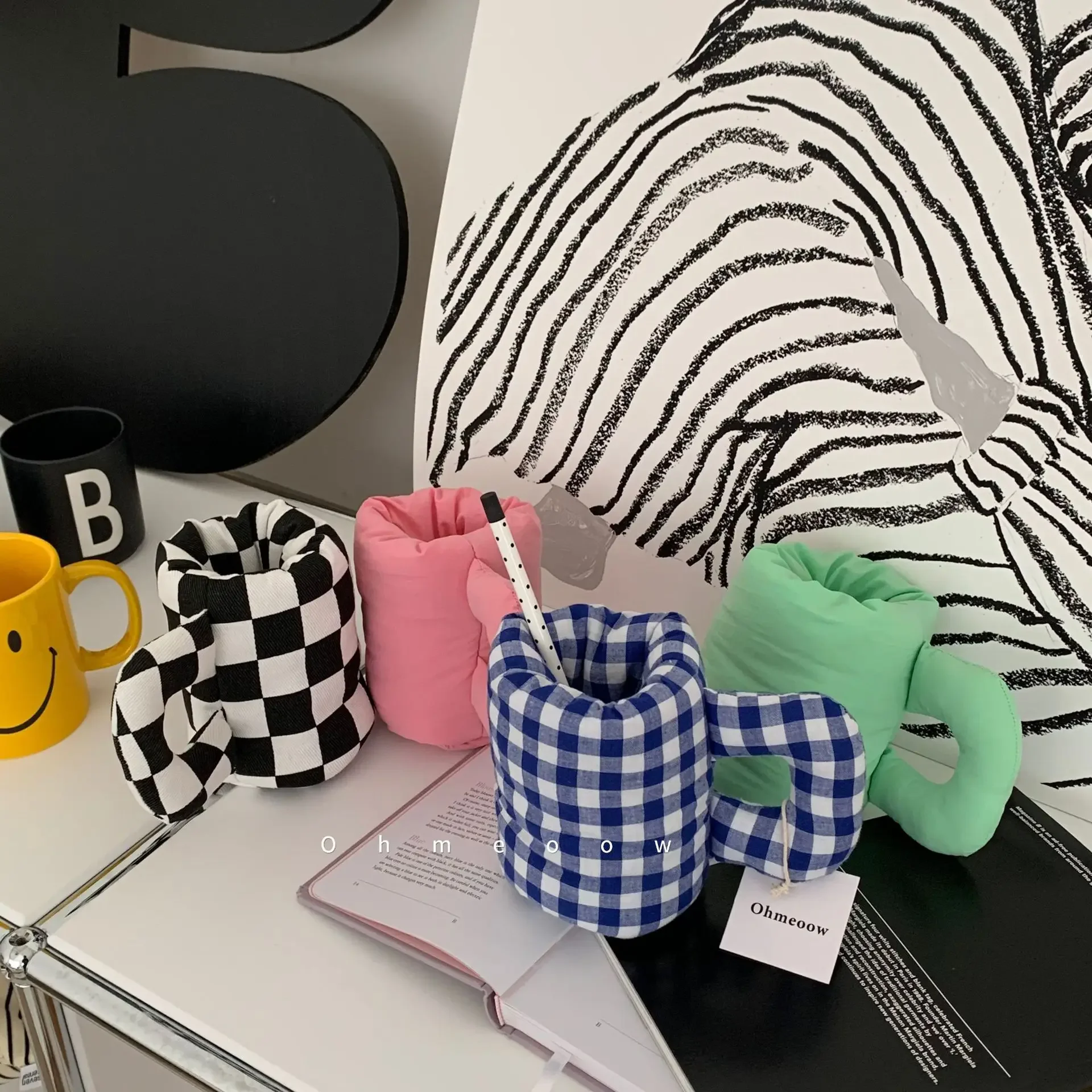 1Pcs 머그잔 모양 대용량 책상 펜 홀더 연필 메이크업 보관 상자 데스크탑 주최자 스탠드 케이스 학교 사무용품