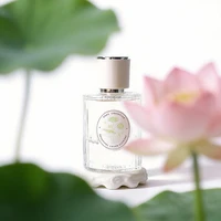 Parfum Lotus Frais, senteur florale-boisée longue durée avec l'arôme de la sérénité orientale du lotus, du jasmin et du cèdre pour femmes 50ML 5
