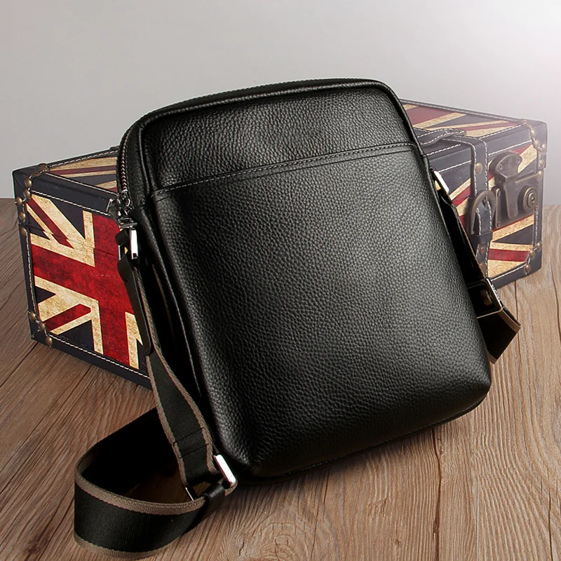 

AETOO New commuting leisure trend fashion leather men's bag large capacity men's single shoulder baotou layer cowhide crossbody