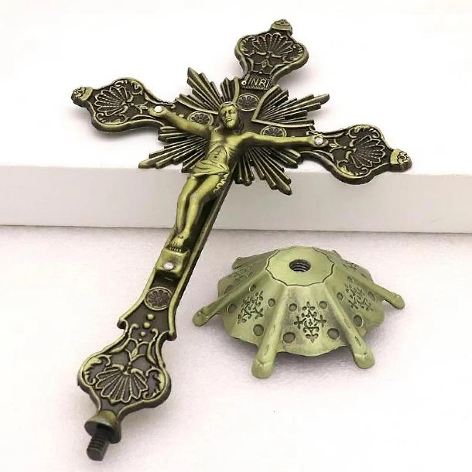 Jesus Crucifix Table Cross Figurine Catholic Standing Crucifix Jesus Cross Statue for Altar Christian Decoration Tabletop