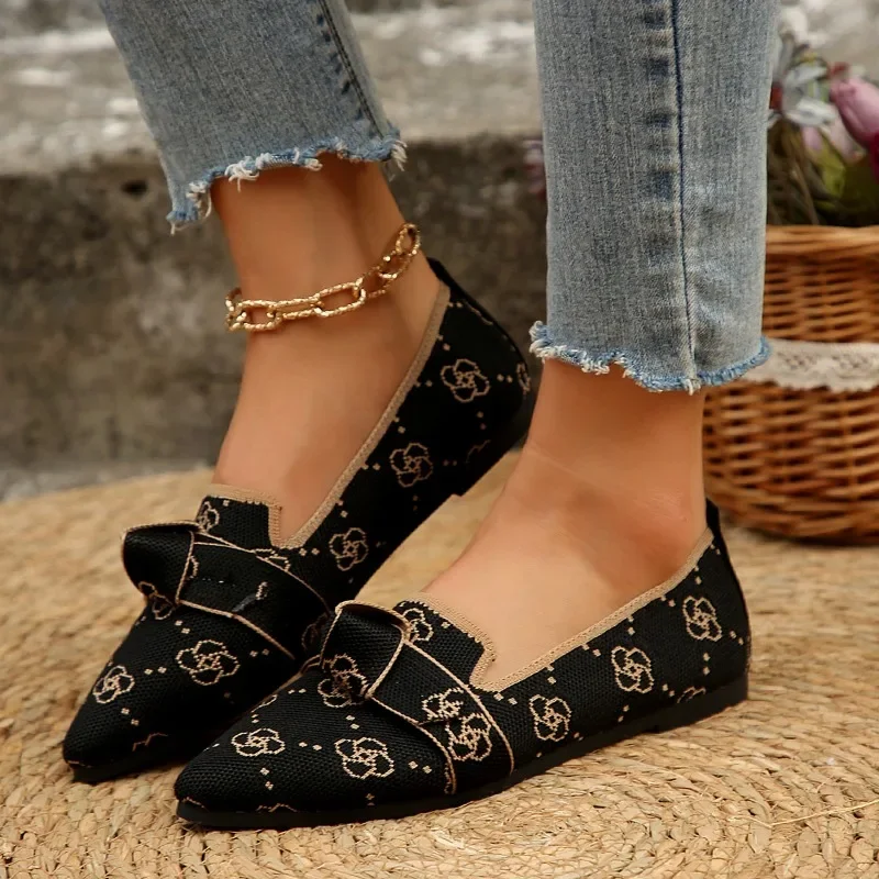 2024 Women's Knitted Slip on Flats Breathable Comfortable Solid Color Flat Shoes Casual Pointed Toe Walking Shoes Women Loafers 5