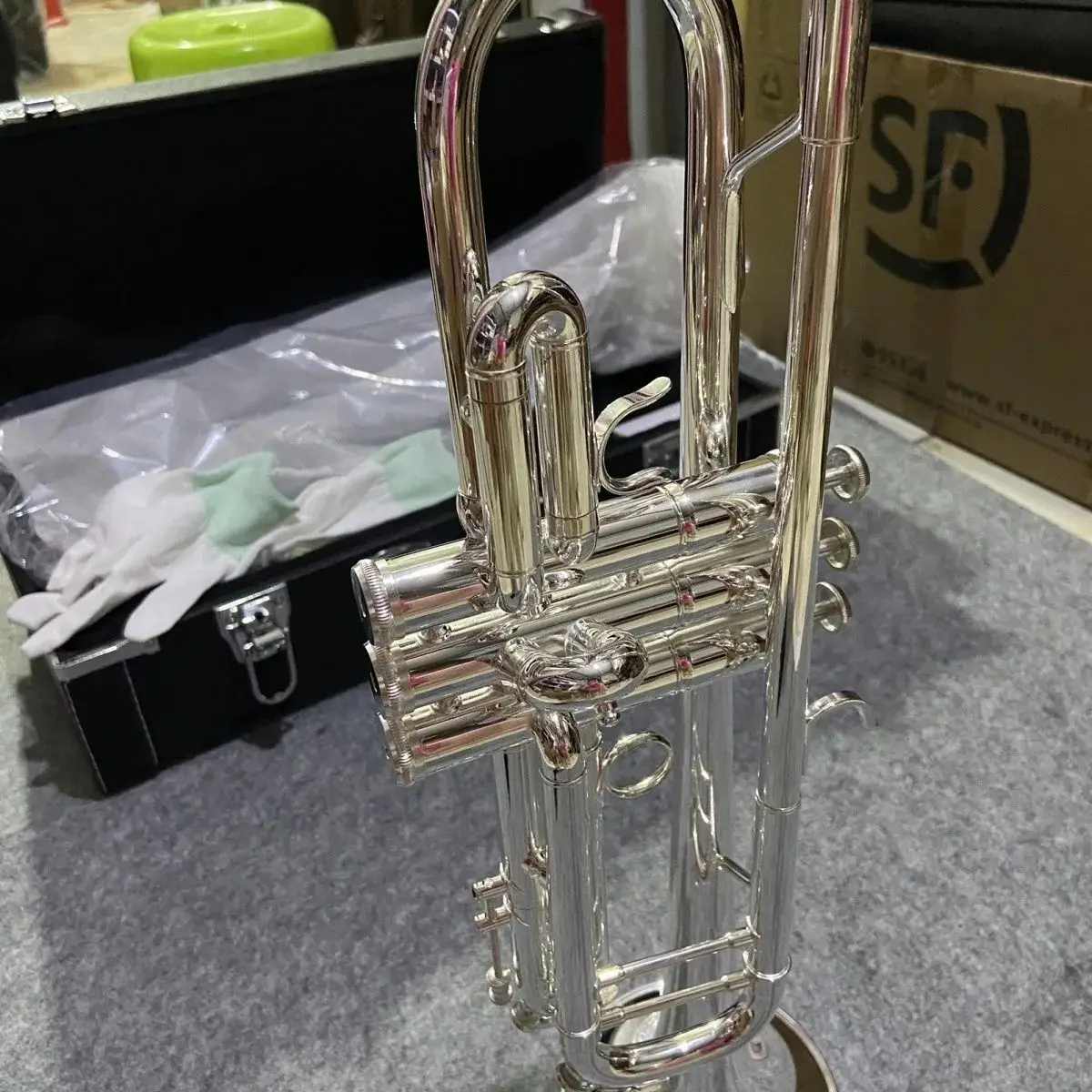 New Silver Plated Trumpet YTR-8335GS B Flat Professional Performance Trumpet