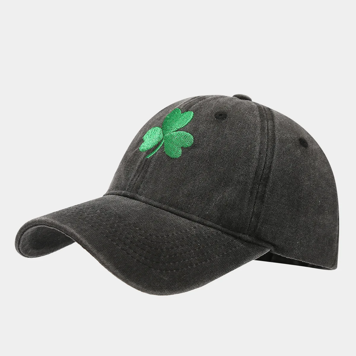 Retro Irish Green Clover Embroidered Duckbill Cap - Trendy Sunscreen Hat