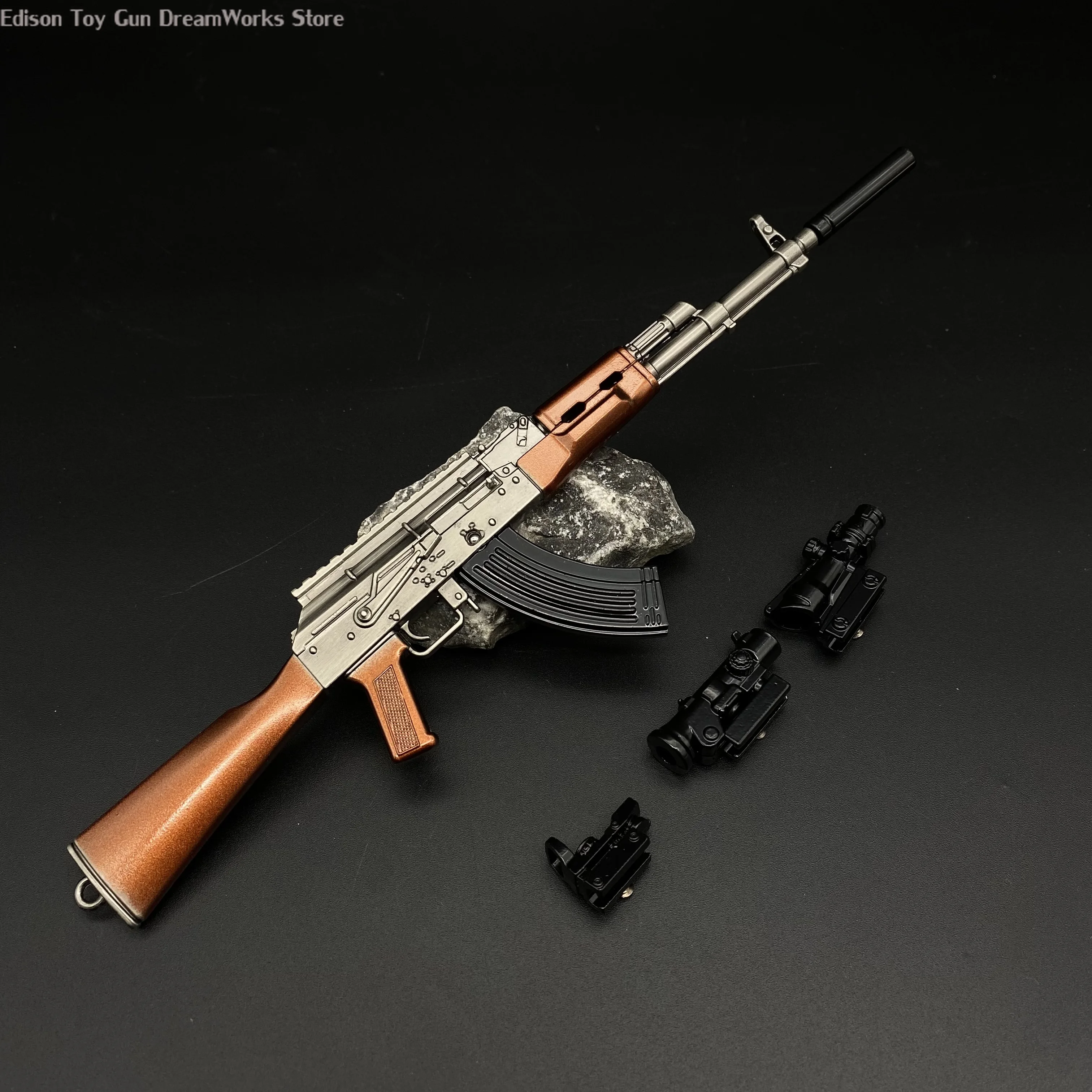 

Игрушка AK47, маленькая металлическая Реплика, винтовка Калашникова, миниатюрный крошечный пистолет, модель AKM, фотография, украшение комнаты