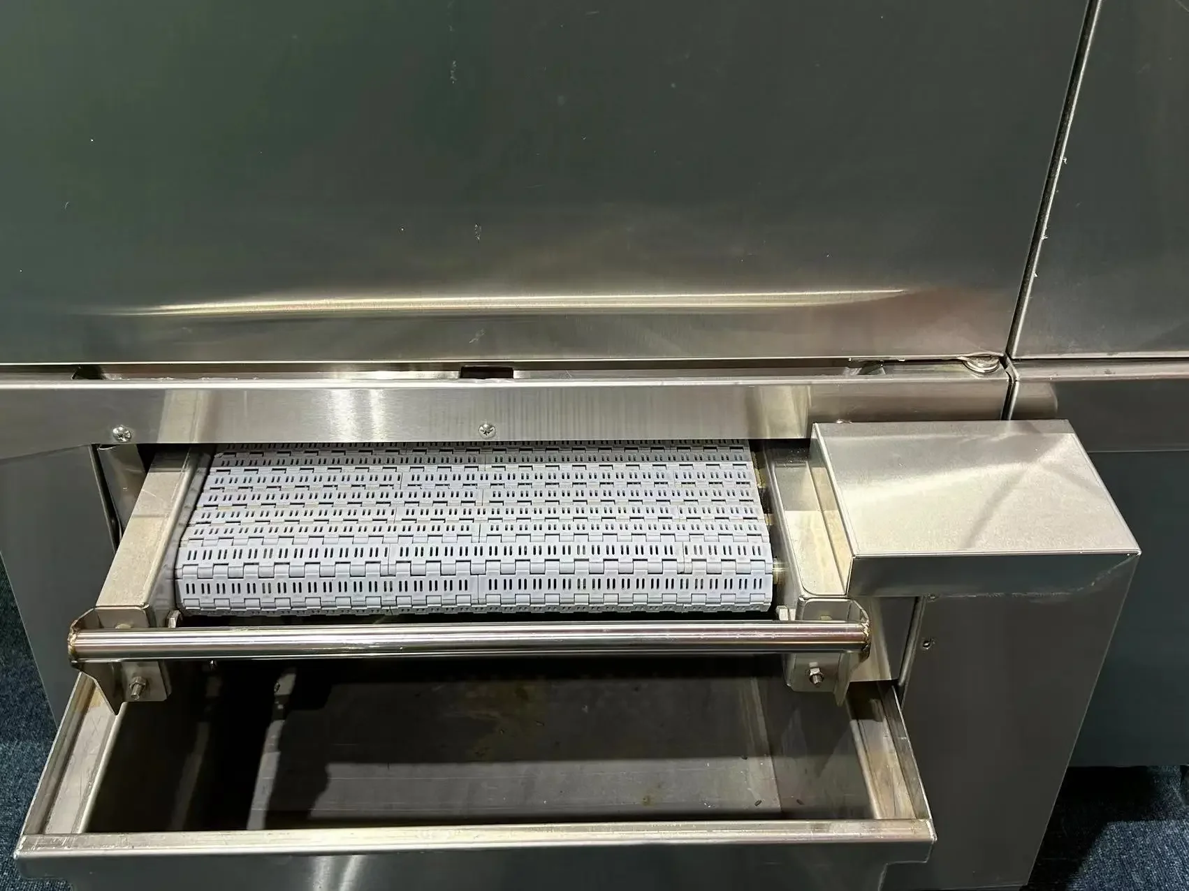 High-efficiency Kitchen Commercial Full-automatic Independent Drying and Disinfection Canteen Dishwasher 6