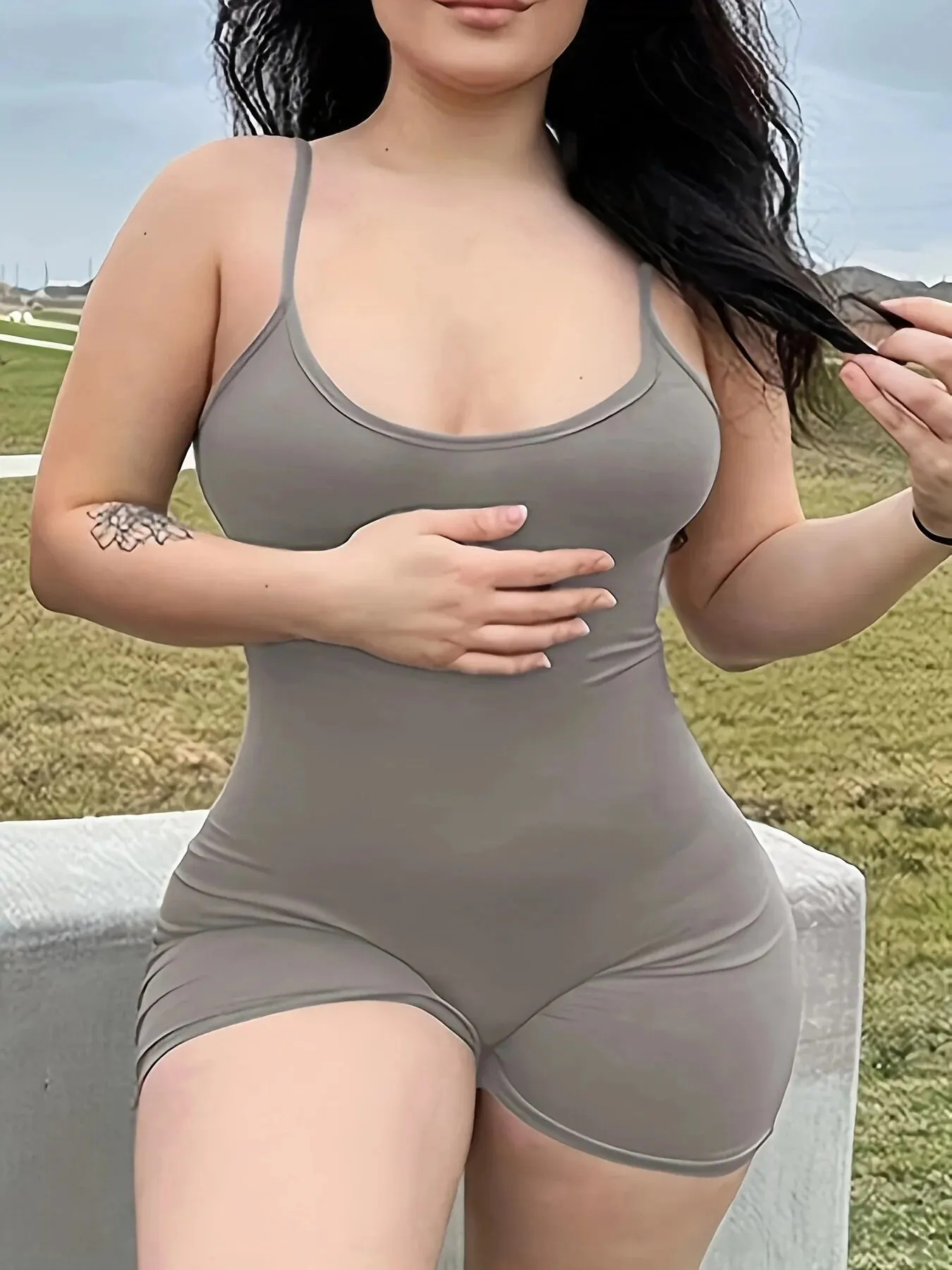 "Hawthaw Women Sleeveless Bodycon Basic Club Vacation Romper Playsuit 2024 Summer Clothes Wholesale Items For Business P3211877A - Image 4