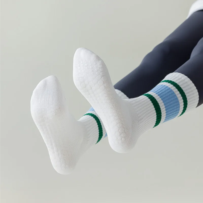 New Colorful Striped Mid-calf Anti-slip Yoga Socks Cotton Breathable Pilates Socks Indoor Gym Dance Fitness Sports Floor