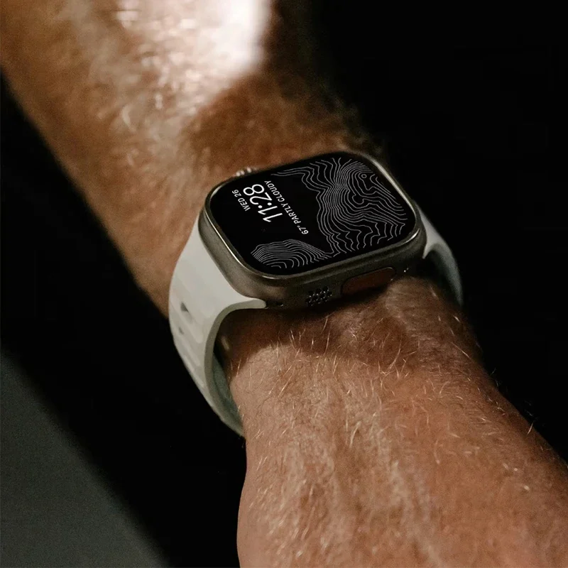 รูปสินค้า สร้อยข้อมือซิลิโคน Luminous GLOW สำหรับ Apple Watch หลายขนาด