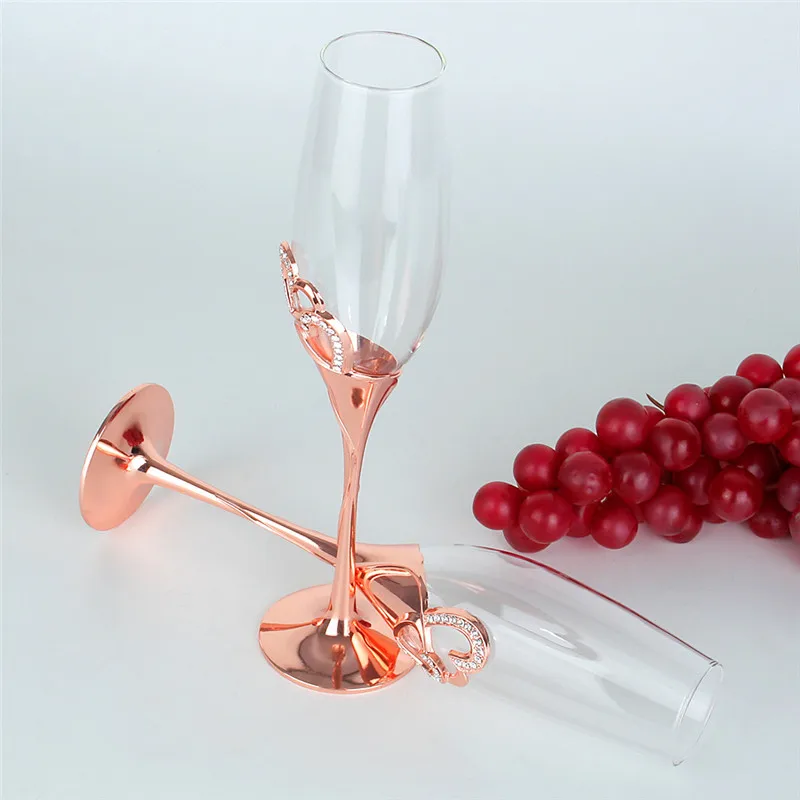 

2pcs Wedding Champagne Glass Rose Gold Couple Glass 200ml Water Glass Creative Crystal Champagne Glass Party Goblet Gift