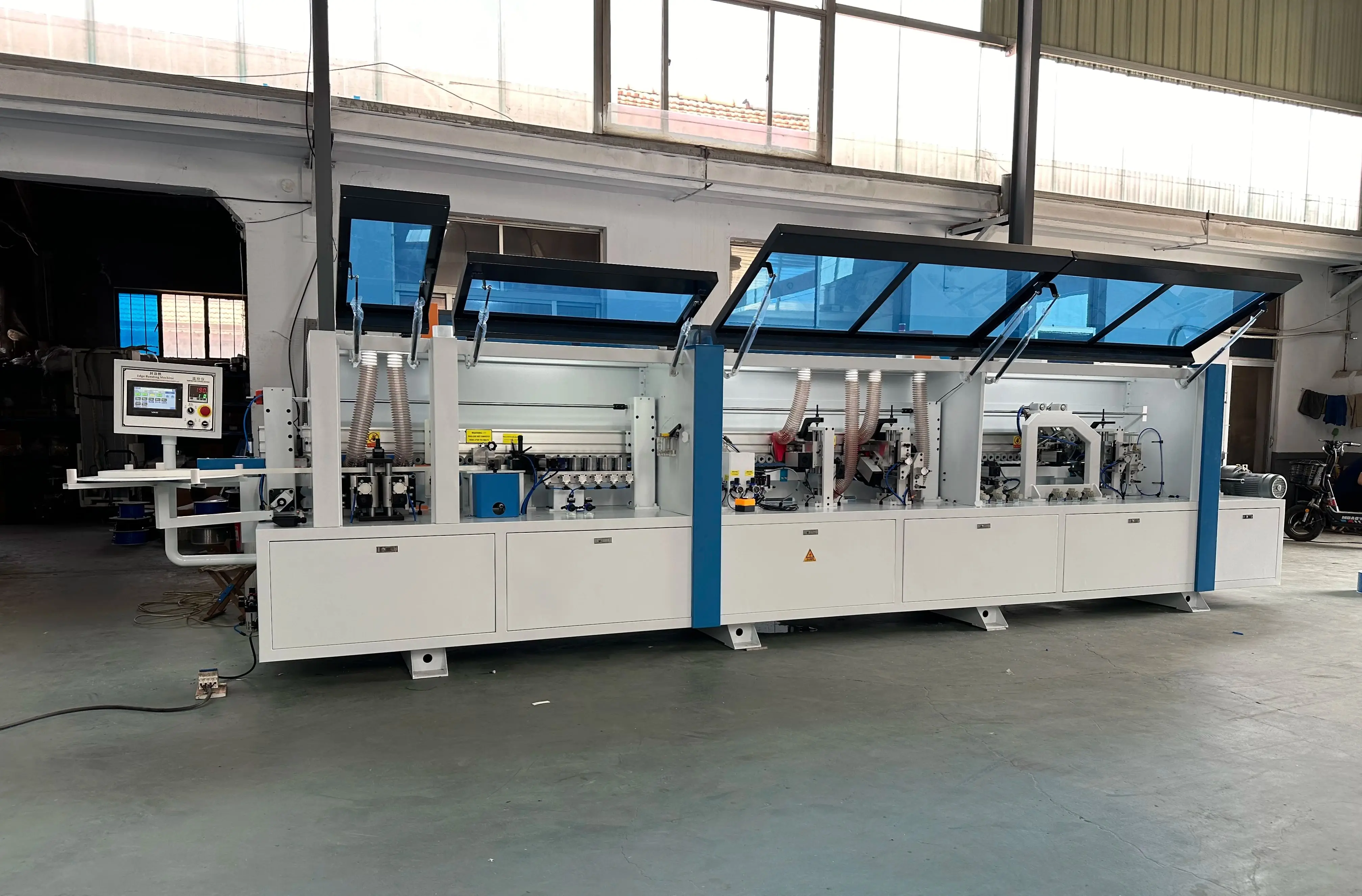 PVC Edge Bander MDF Panel Furniture Wood Automatic Edge Banding Machine