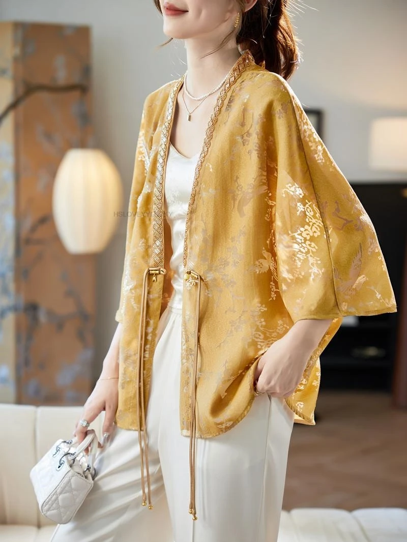 Women's spring/summer Retro Chinese Style Sleeveless Embroidey Shorts Retro Chinese Cheongsam Blouse Tangsuits Coat