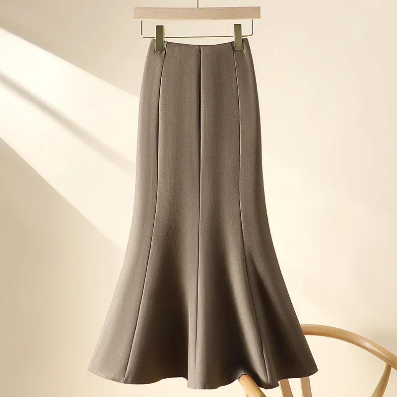 thumbnail image 1 of Elegante vestido de cintura alta y longitud media para mujer, otoño/invierno 2024, nuevo estilo, falda de cola de pez adelgazante, de moda, 1 of 5