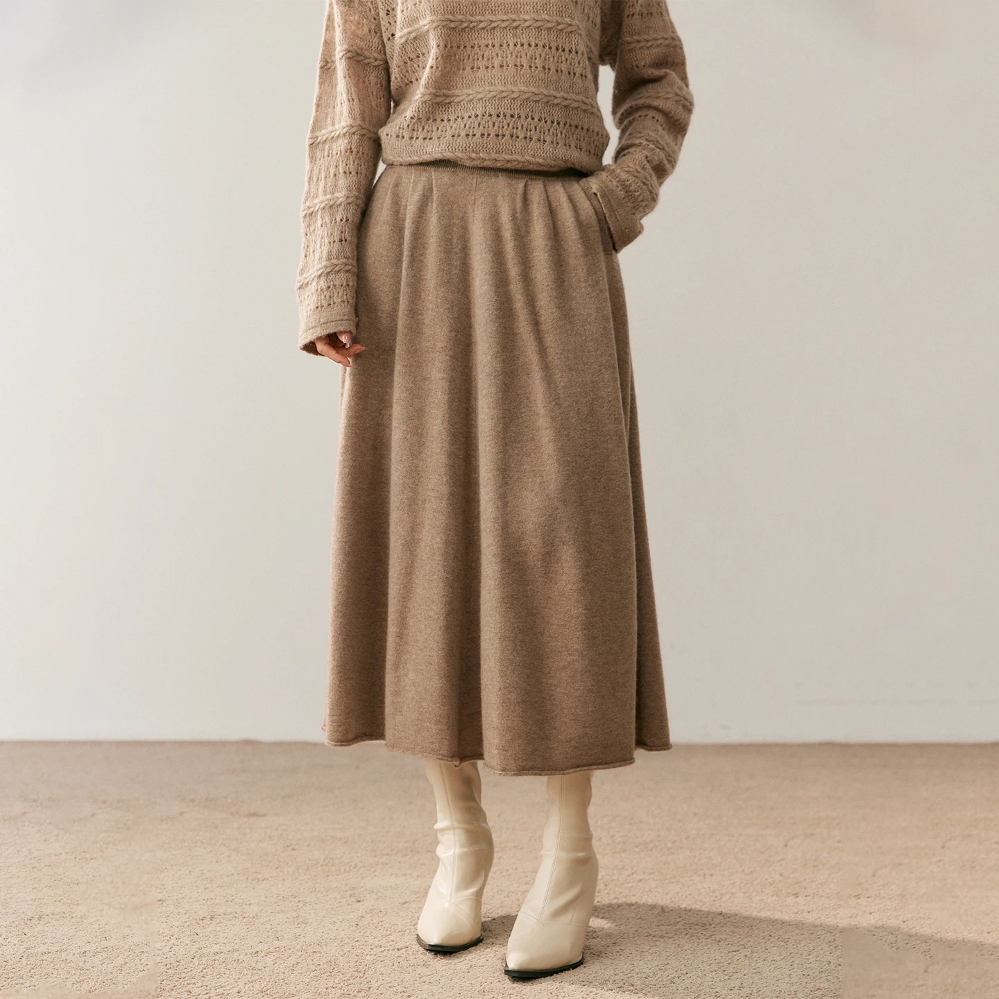 Cashmere Skirt Fit