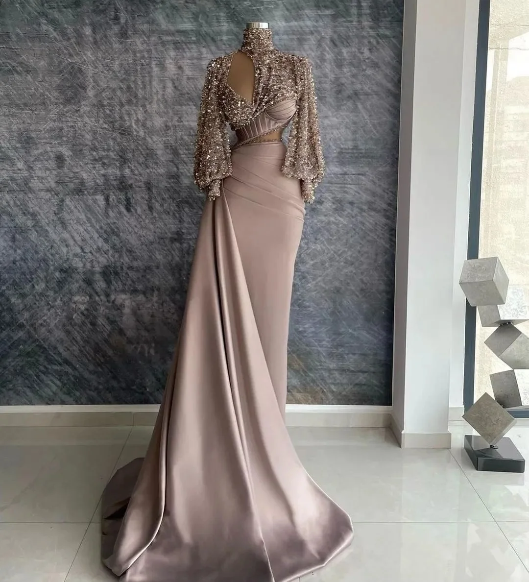 

Dubai Arabia Saudi Evening Dresses For Women High Neck Sequined Puffy Long Sleeves Prom Dress Satin Mermaid Cocktail Party dress