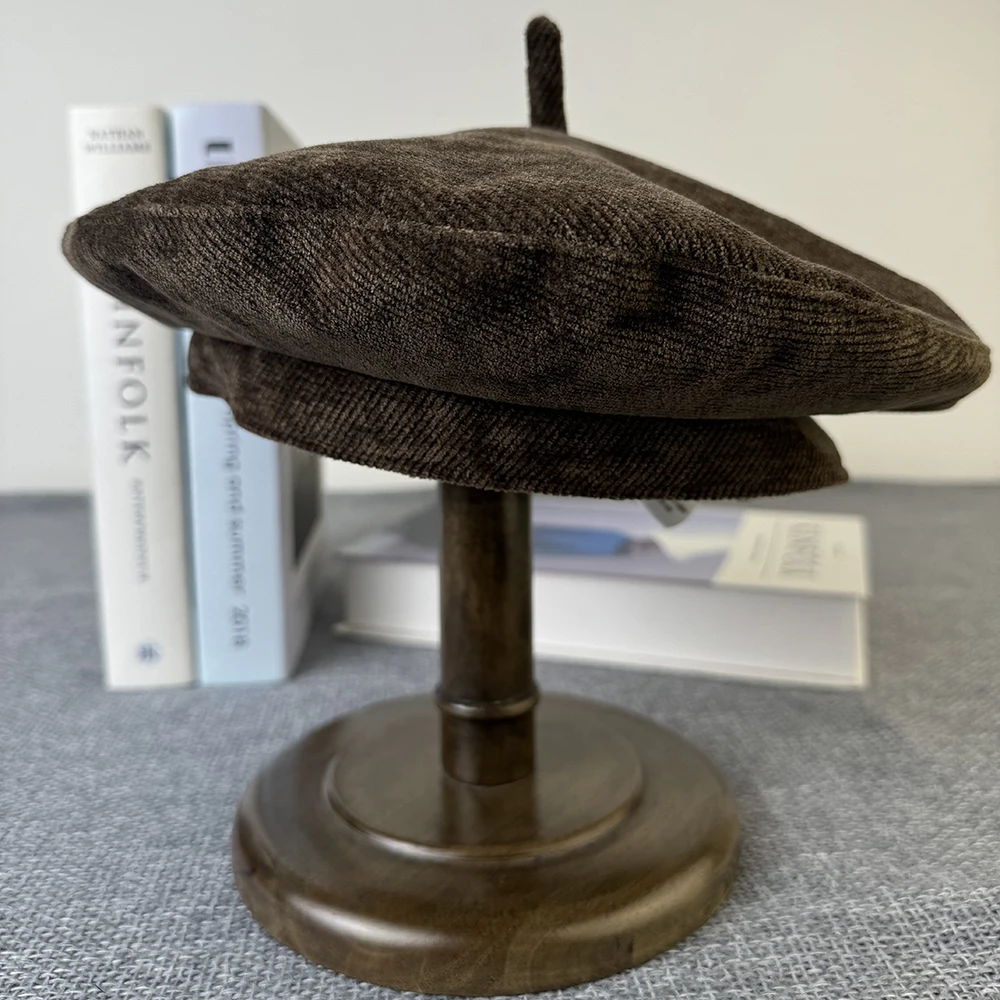 Classic Premium Black Corduroy Beret Autumn Winter Thin Solid Color Trendy Versatile Painter Hat Simple Caps for Women FDM10