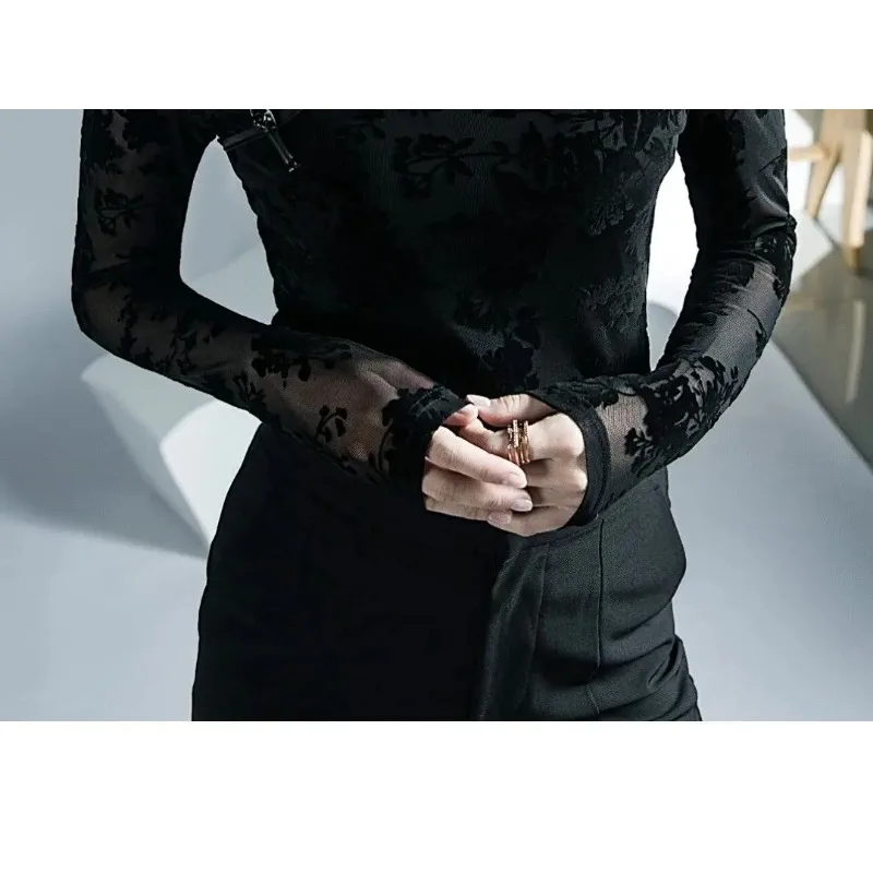 Women Chinese Shirt Women Oriental Retro Tang Suit Traditional Shirt Chinese Vintage Base Shirt Sexy Lace Top National Ethnic Velvet