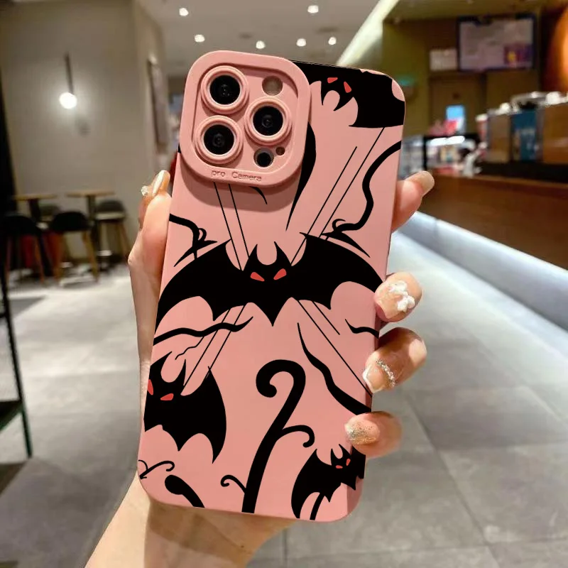 Bat Print Silicone Phone Case - Stylish and Durable Protective Cover