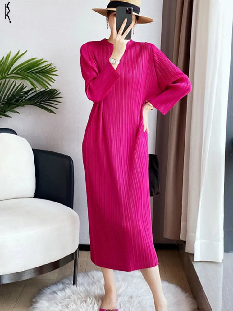 

Women's Long Slim Miyake Pleated Solid Color Dress Long Sleeve Elegant Party Dress New Spring 2024 Luxury Noble Temperament