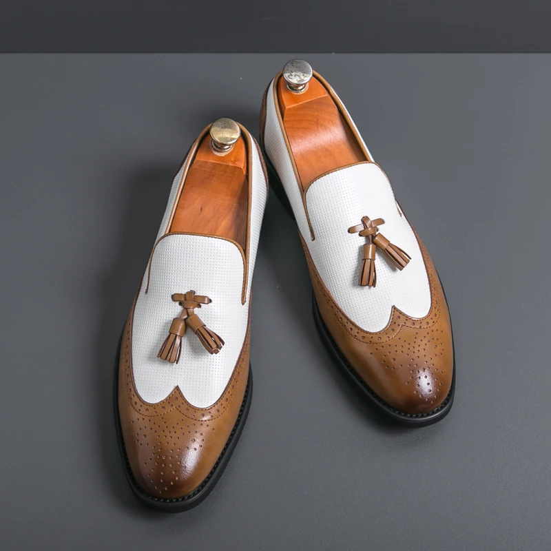 Classic Brogues Men Shoes Business Office Oxfords Casual Lace Up Fashion Men Suits Shoes Pure Leather Wingtip Retro Dress