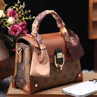 Light luxury brand women's handbag 2025 new autumn and winter high-end designer fashionable shoulder crossbody bag 2