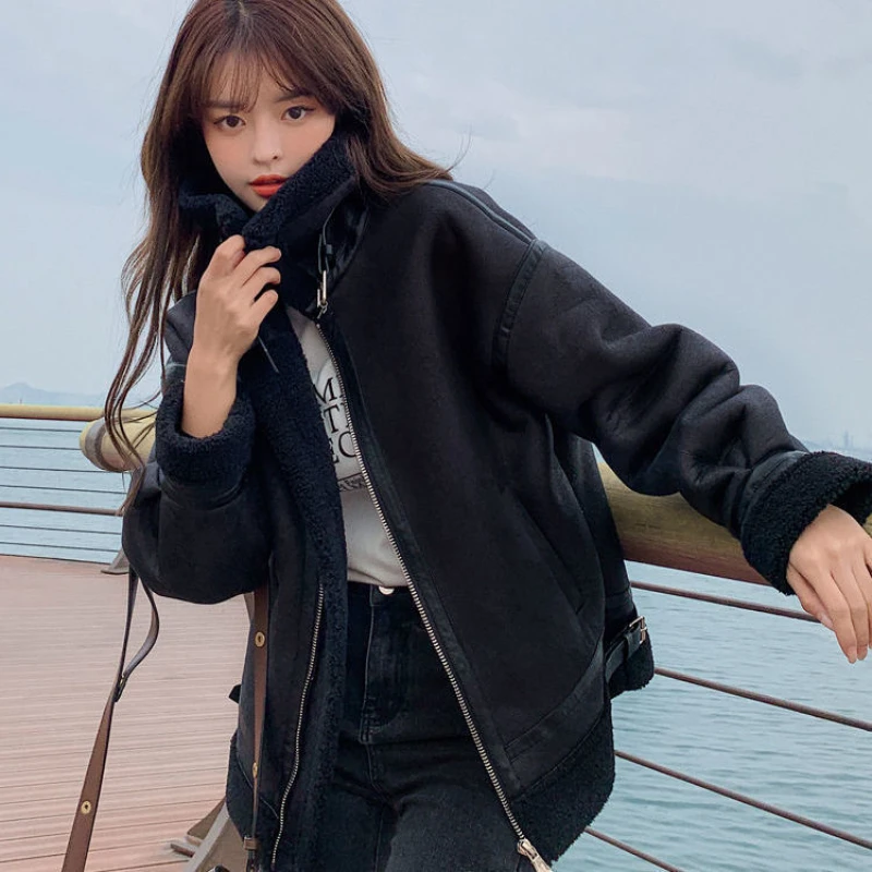 2023 새로운 겨울 Lambswool 코트 여성 패딩 모피 한 오토바이 정장 짧은 느슨한 레저 플러시 코튼 패딩 자켓 코트 여성