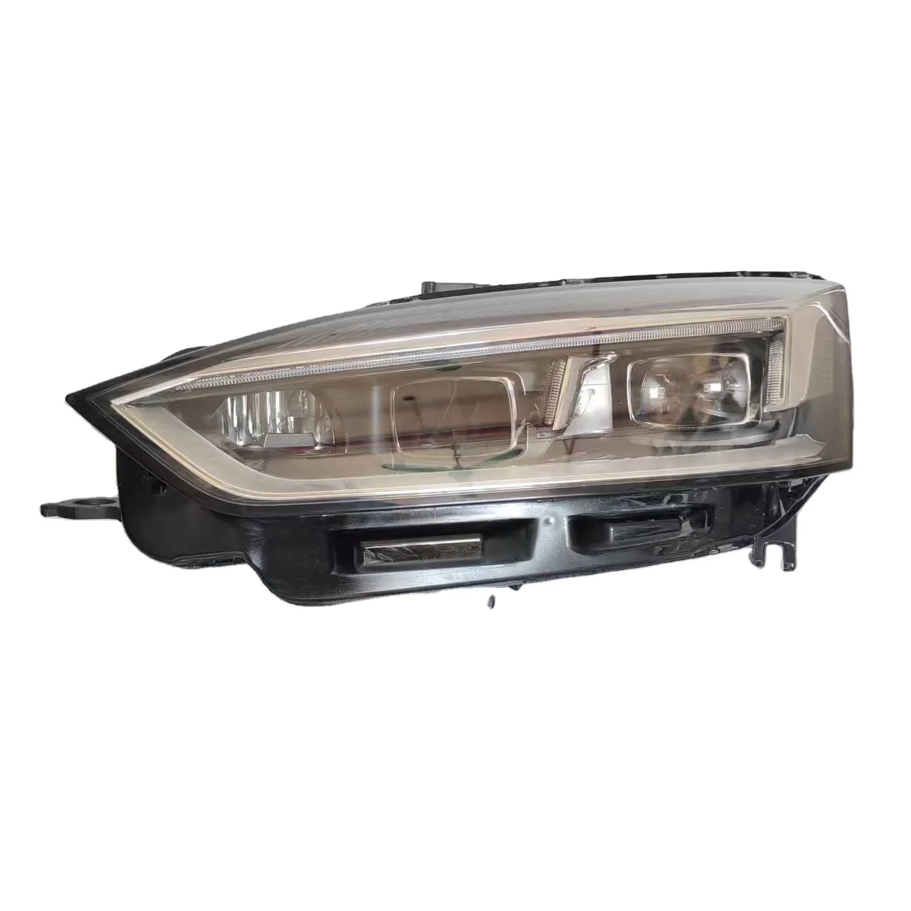 

For i A5 automobile lighting system, LED headlamp manufacturers will directly sell original headlights in 2018