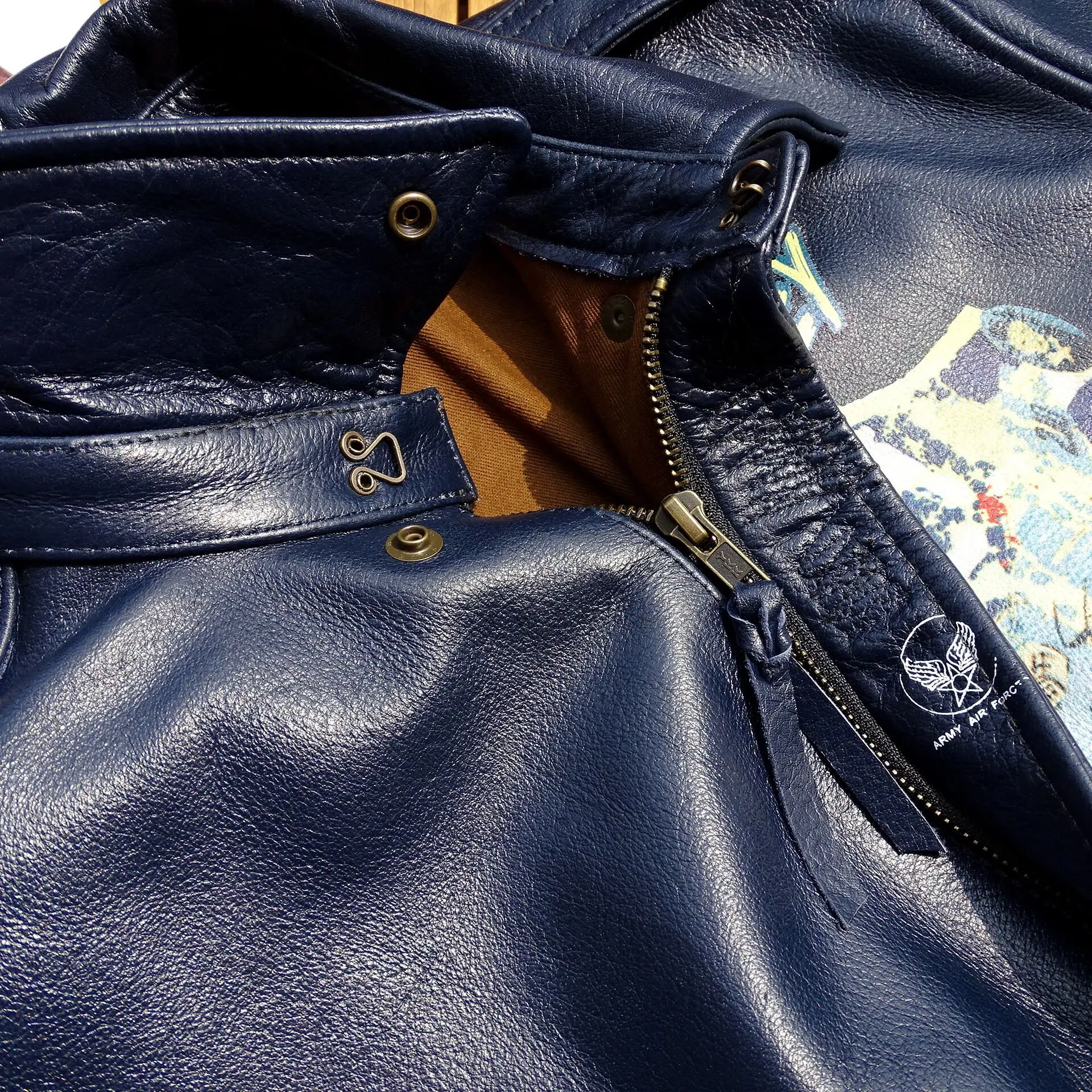 Description Picture 5 of itemA2 Flight Leather Jacket Cowhide Print Distressed Slim Fit Military Style Vintage Clothes for Men