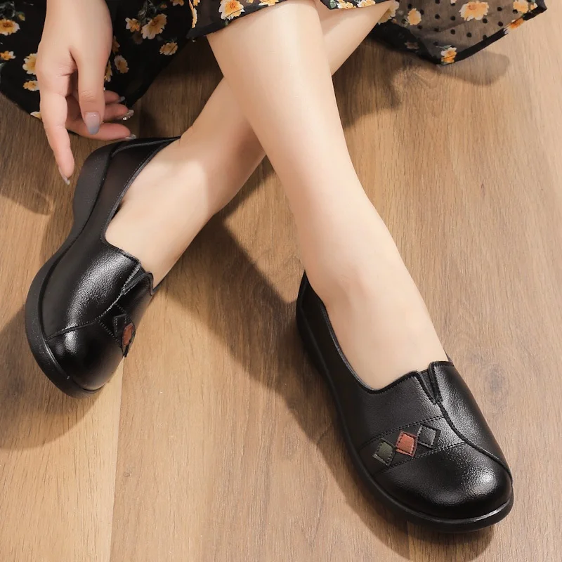 Fashion Casual Lofers Women's Flat Shoes Ladies Leather Breathable Ballet Flats Slip on Shoes Woman Soft Casual Shoes Plus Size
