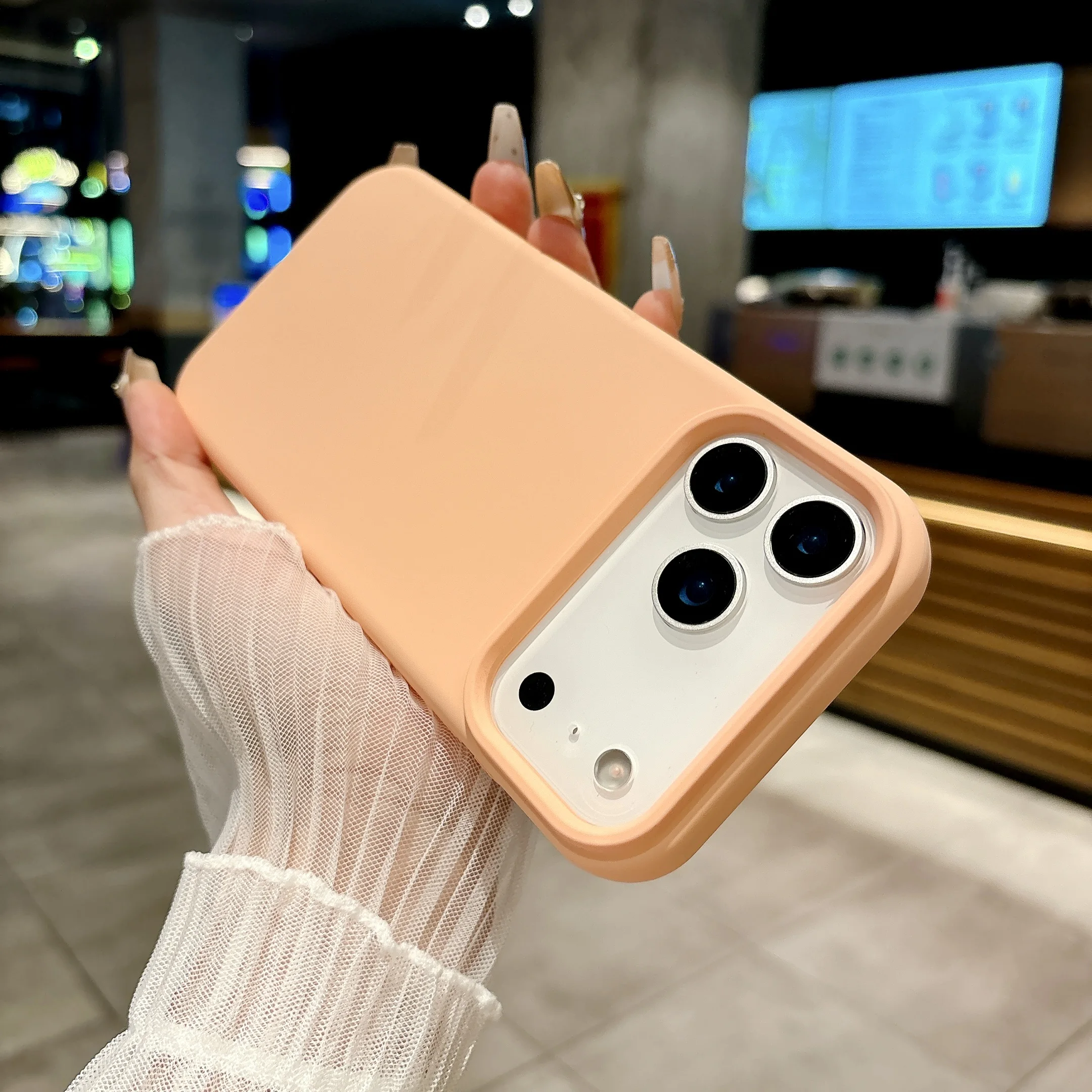 Luxury Liquid Silicone Shockproof Matte Soft Cover with Silicone Button Protection
