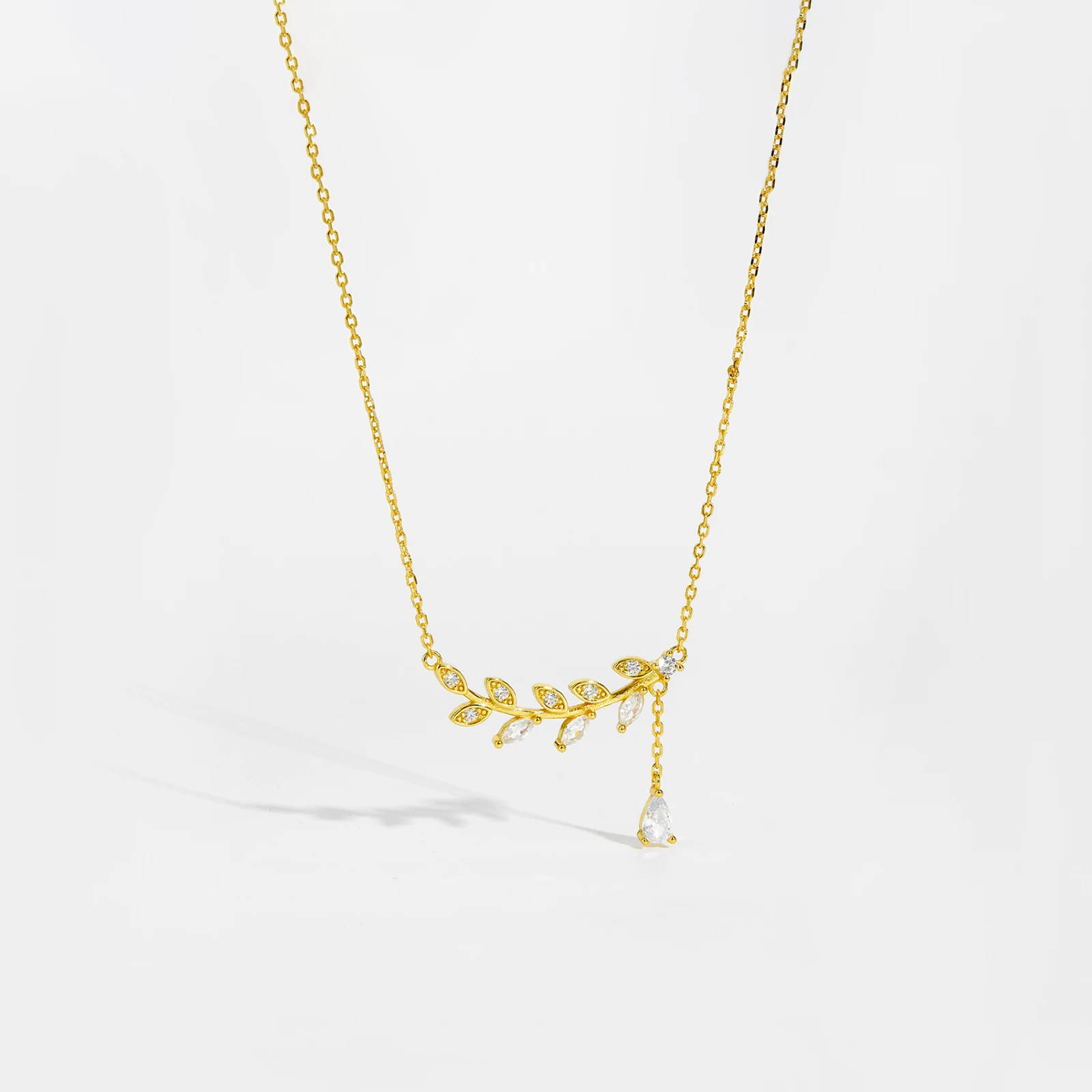 ANDYWEN 925 Sterling Silver Gold Leafs Zircon CZ Pendant Necklace Long Chain Women Drop Fine Jewelry 2023 Crystal Luxury Jewelry 2