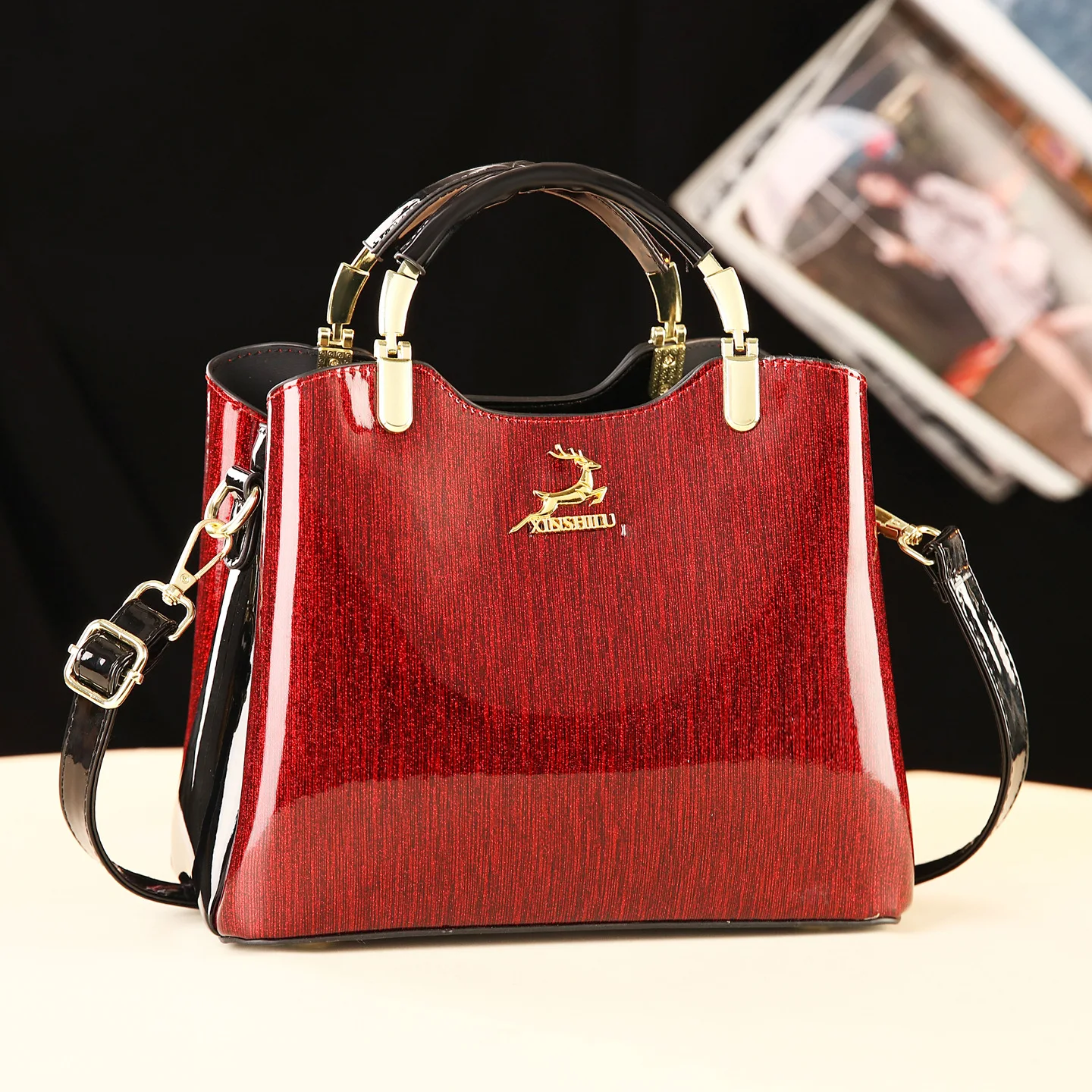 Classic Women's Fashion Shoulder Bag Versatility
