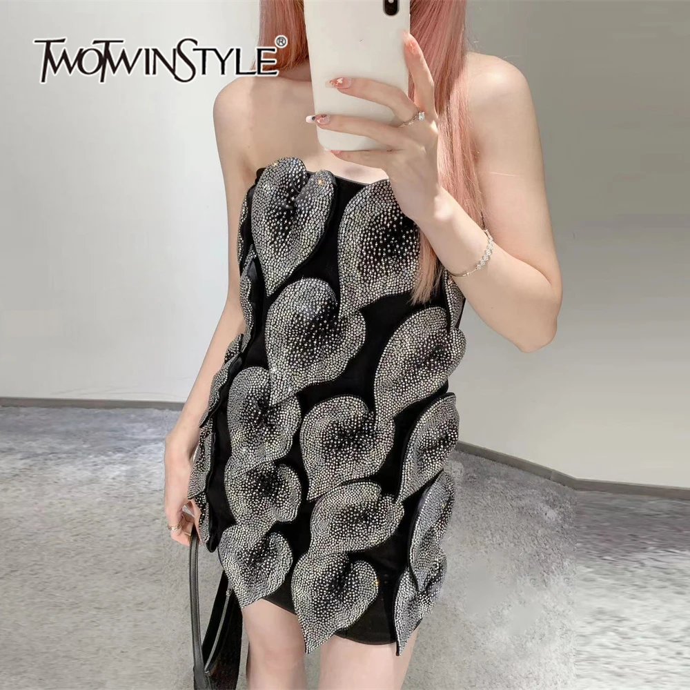 

TWOTWINSTYLE Solid Spliced Diamonds Slimming Dresses For Women Strapless Sleeveless High Waist Patchwork Zipper Dress Female New