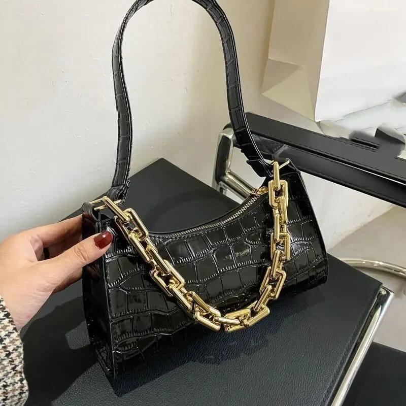 Luxury Gold Chain Strap Bag for Women - Versatile Adjustable Shoulder Purse, Elegant Evening & Daily Fashion Accessory