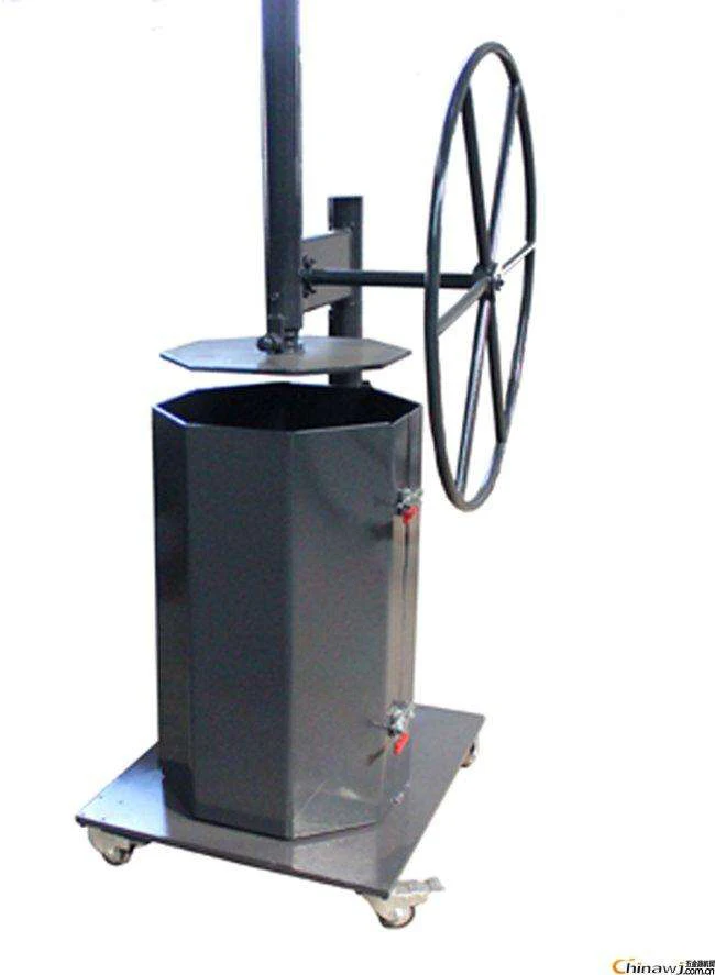 High Productivity Garden Recycling Bin Household Manual Trash Compactor 3