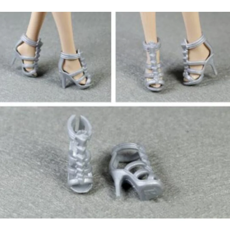 

doll shoes silver shoes for your BB dolls BBI399