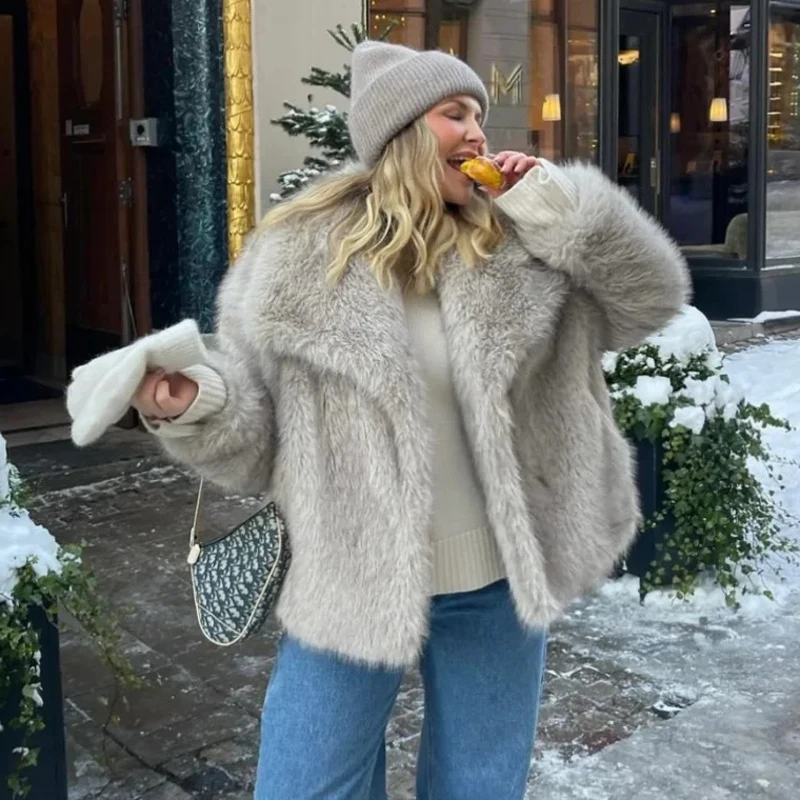 2024 Winter New Fashion Gradient Fluffy Fur Coat Women High Street Luxury Big Fur Collar Faux Fox Fur Jacket Female Overcoats 6