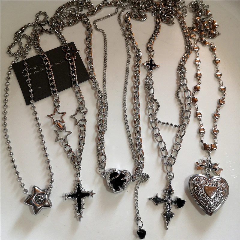 VVV☆[SET] HEART STAR CROSS LAYERD NECKLACE SET] HEART STAR CROSS LAYERD NECKLACE - VVV | 60% - Asian