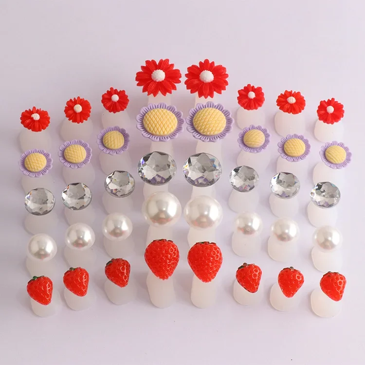 Description Picture 6 of item8PCS Toe Separators Set  for Nail Polish Pedicure Spacers, Spreaders Stretchers, Polish Guards - Toe Spacers for Feet