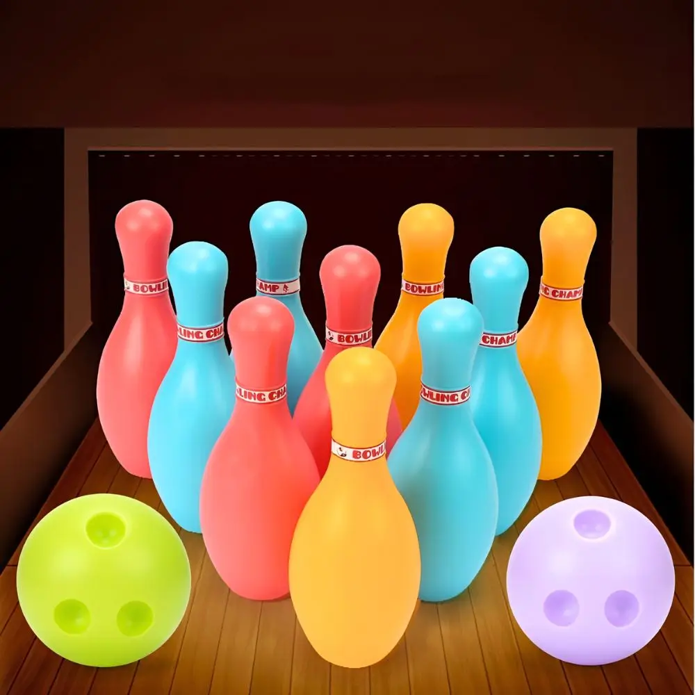 1 set di bowling in plastica da 12 cm, 10 birilli da bowling in plastica colorata e 2 palline, attività all'aperto e al chiuso, regalo di compleanno YMY - immagine 4