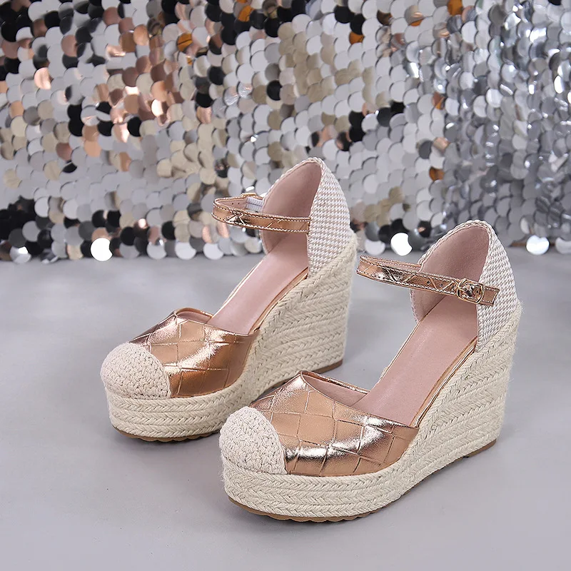 Women Heeled Sandals Buckle Clogs Wedge