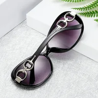 Lunettes de soleil de luxe pour femmes, Design de marque, étoile complète, miroir rétro carré pour dames, UV400, pour la conduite et le Shopping 4
