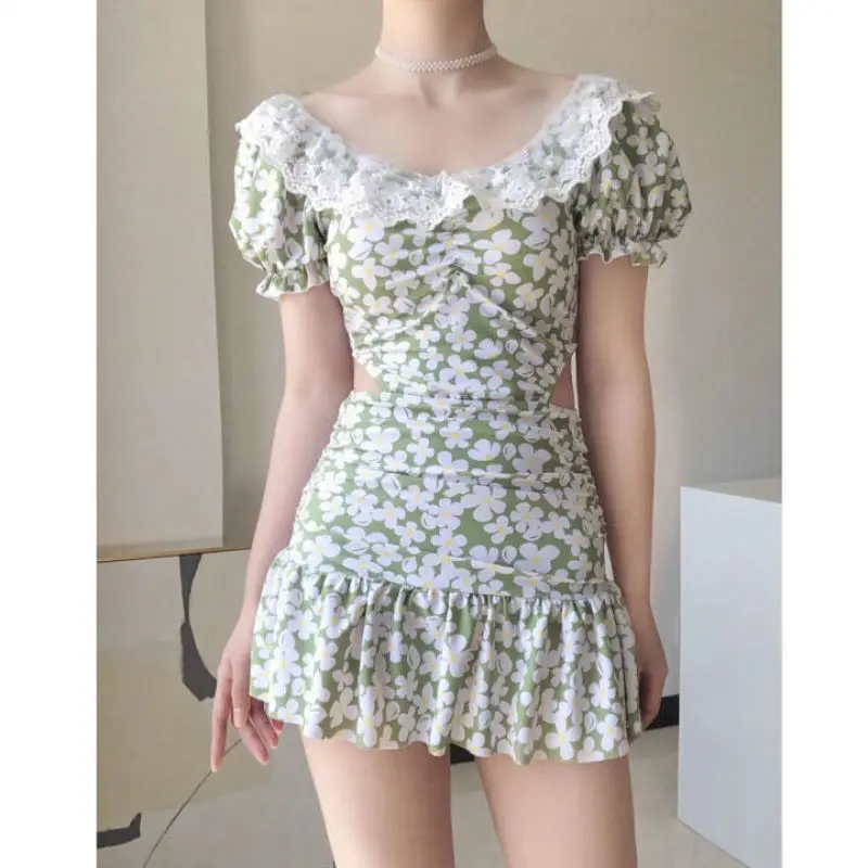 

Summer New With Chest Pad Without Steel Support Printed Lace Hollow Out Ruffles Hot Spring Swim Conservative Split Swimsuit