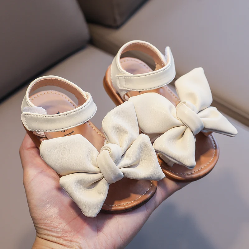 

Girl's Summer Sandals Big Bowtie Sweet Children Sliders Lovely Stylish Three Colors Flexiable Cute Kids Flats Pu Leather 21-30