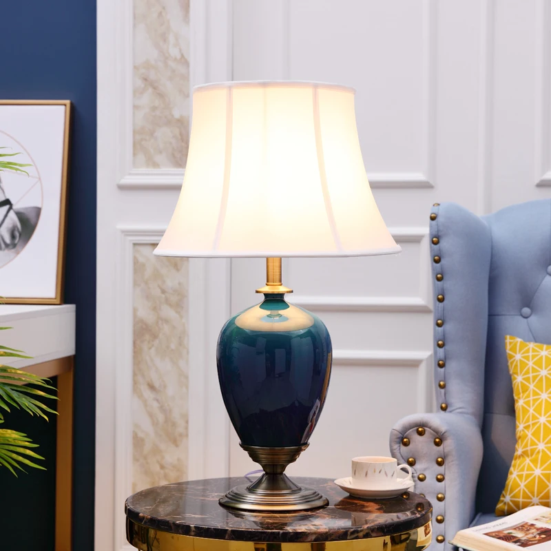 

Creative European style ice cracked ceramic table lamp decoration, bedroom bedside table, model room, practical home decoration